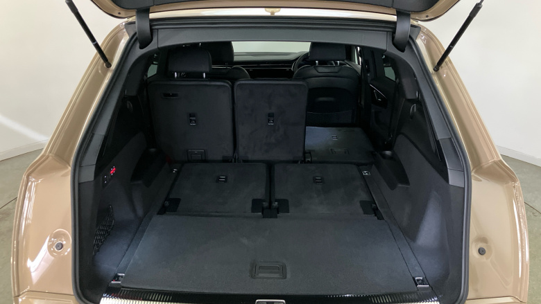 Audi Q7 3.0 TDI Quattro 286 Black Edition 5dr Tiptronic Diesel Estate